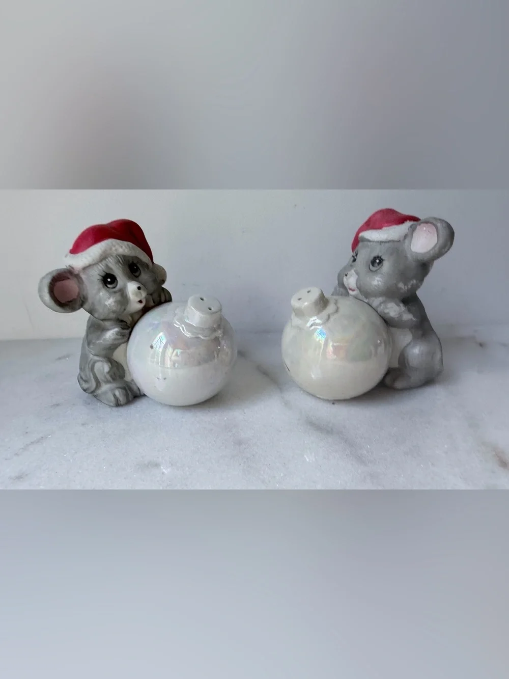 Holiday Ceramic Mouse Salt and Pepper Shaker Set - Iridescent White vintage